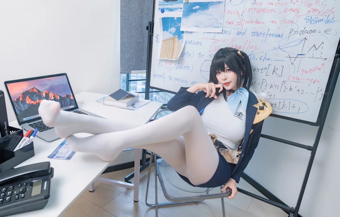 轩萧学姐 - No.083 索拉 [50P-158MB] tg@simisebaisi 【丝足阁】037.webp